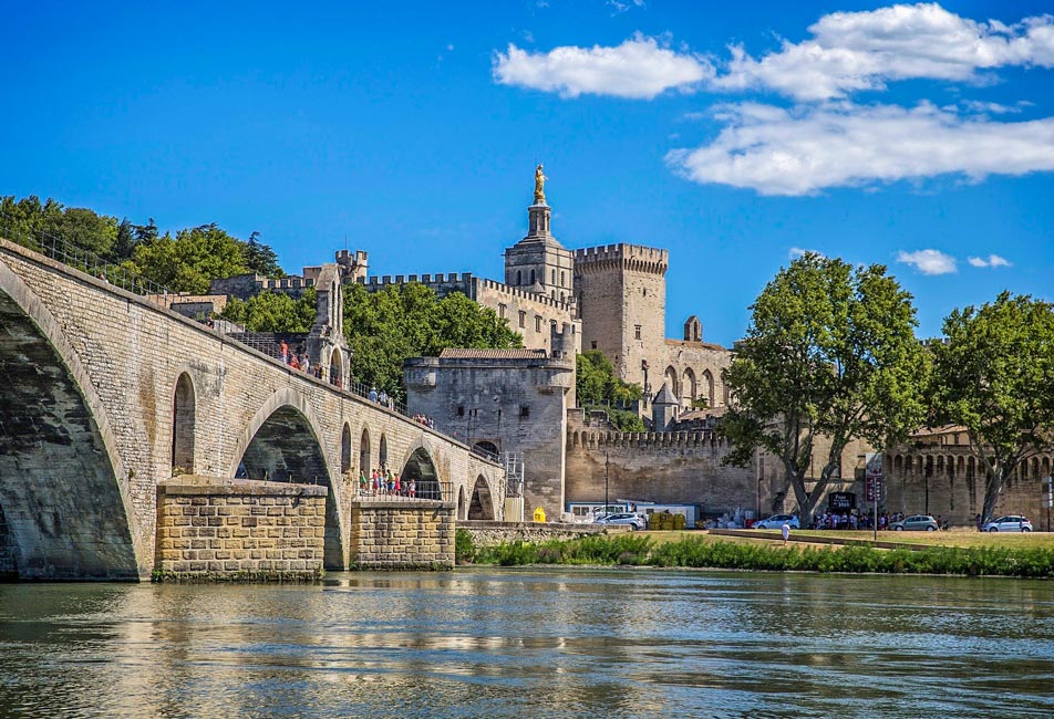 https://www.campingbonport.com/wp-content/uploads/2022/03/tourisme-avignon-100x68.jpg