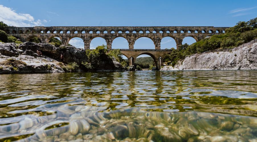 https://www.campingbonport.com/wp-content/uploads/2023/01/architecture-pont-du-gard-100x55.jpg